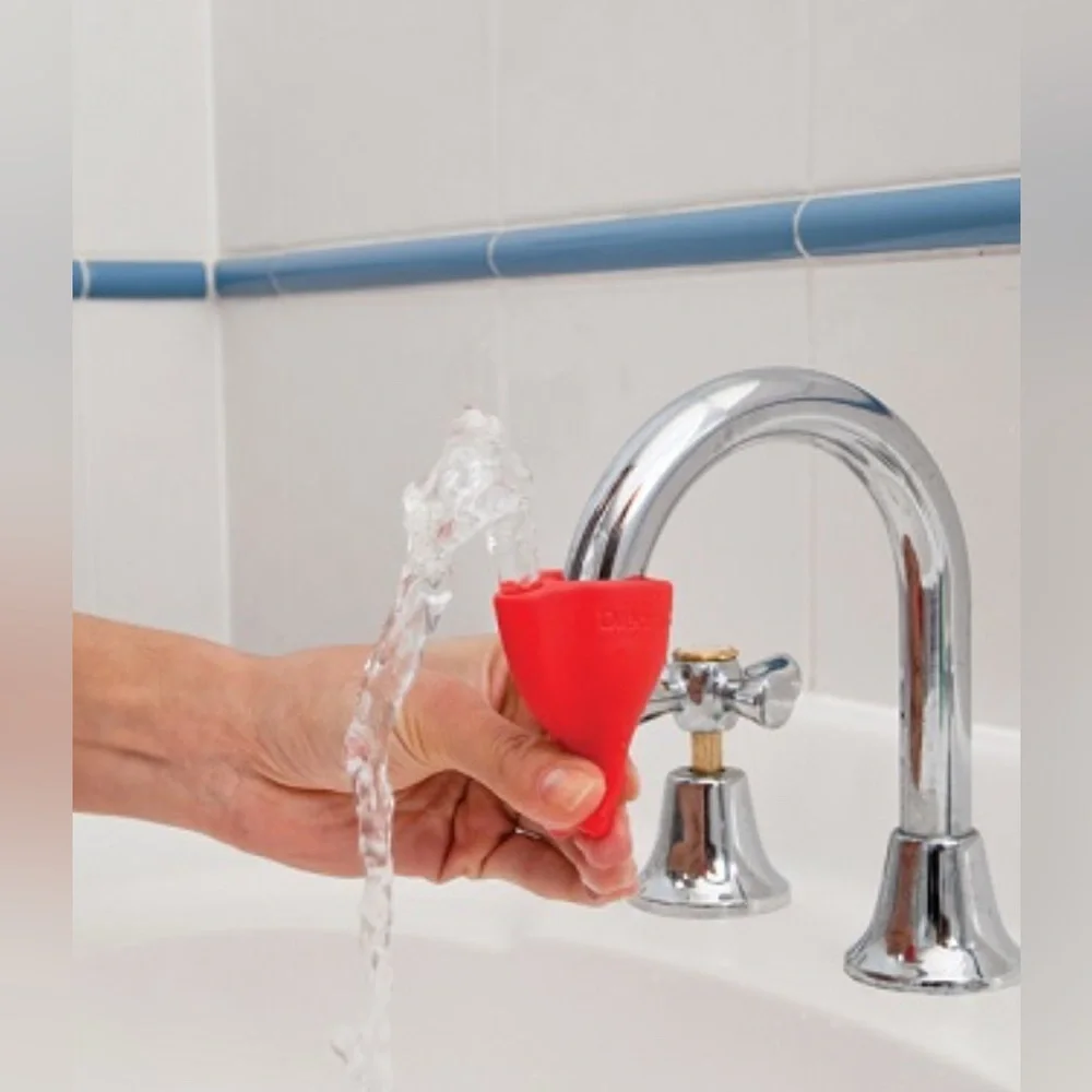 New in box, 4 Tapi. This is a tap attachment that squeezes to create a fountain. - Picture 2 of 8